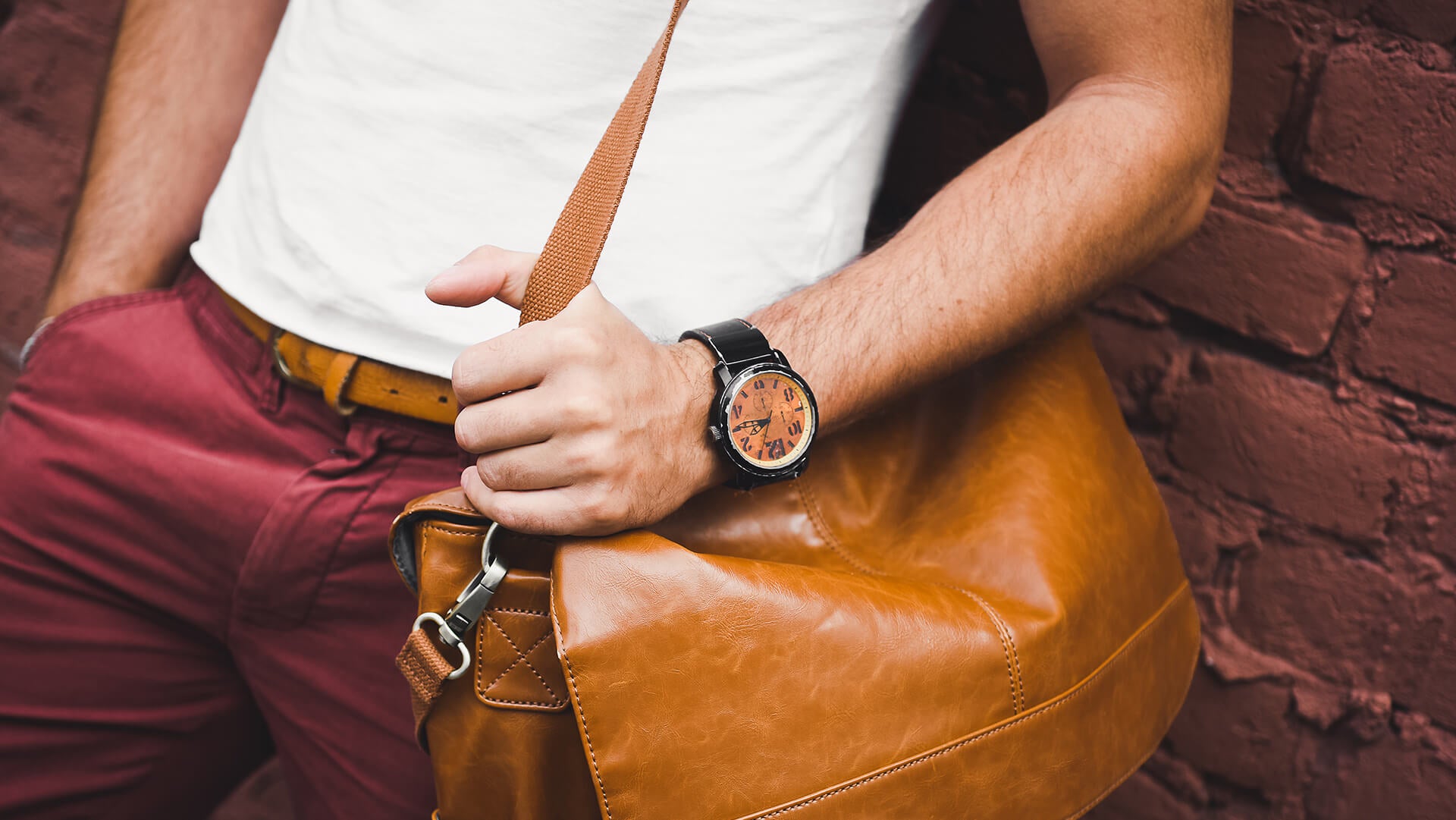 A Elegant brown for stylish men